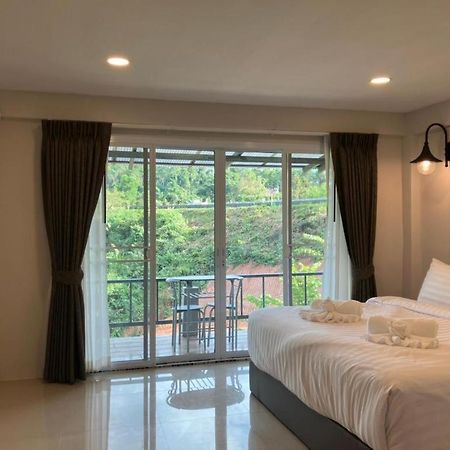 Route12 Hotell Khao Kho Eksteriør bilde