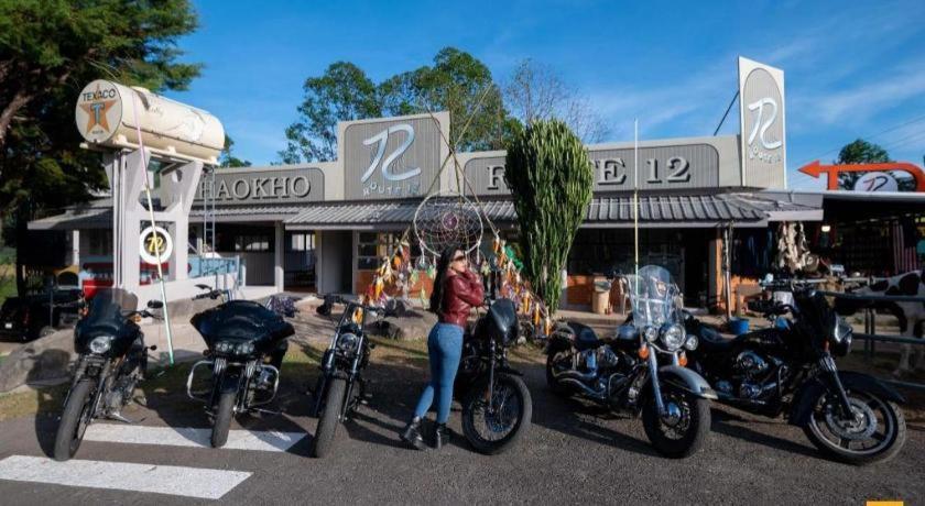 Route12 Hotell Khao Kho Eksteriør bilde